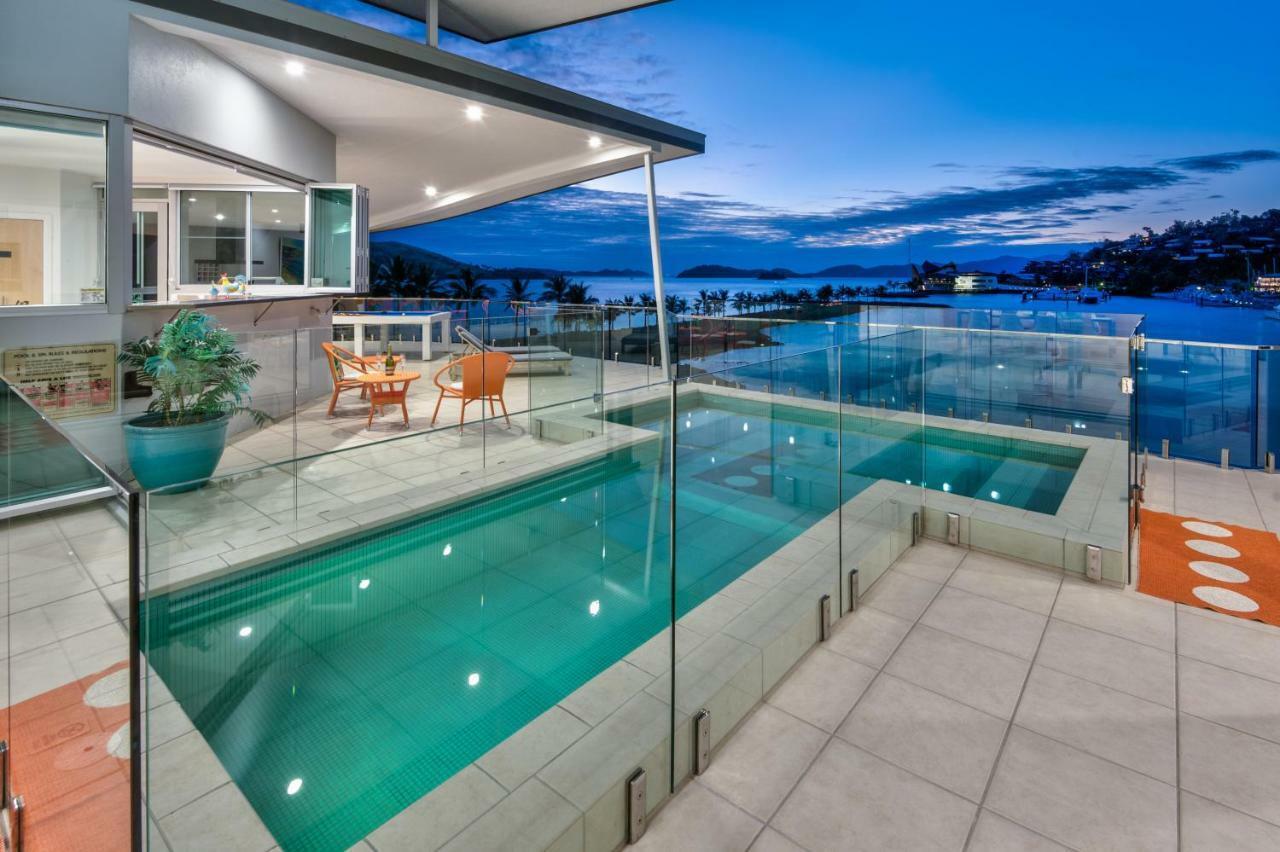 Pavillions Penthouse 25 - Luxury Waterfront Apartment With Private Roof Top Pool And Buggy Hamilton Island Zewnętrze zdjęcie